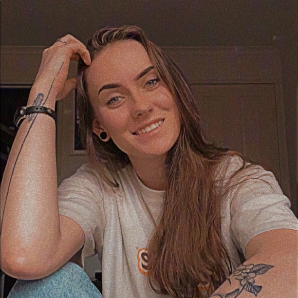 Meet your Posher, Phoebe-lee - Picture 1 of 1